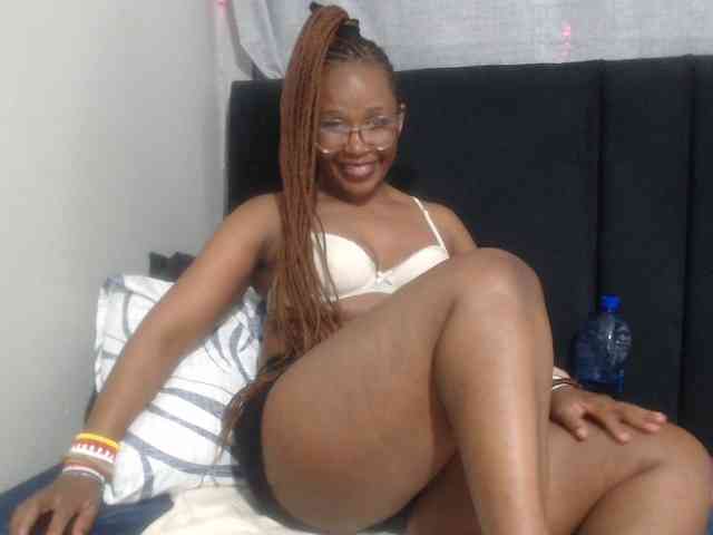 Sheila80 webcam