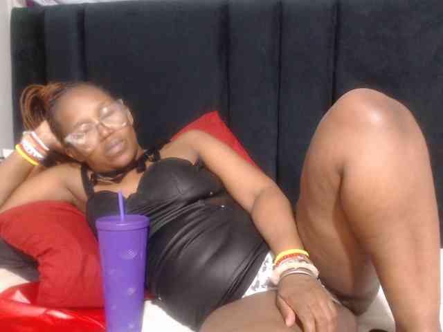Sheila80 webcam