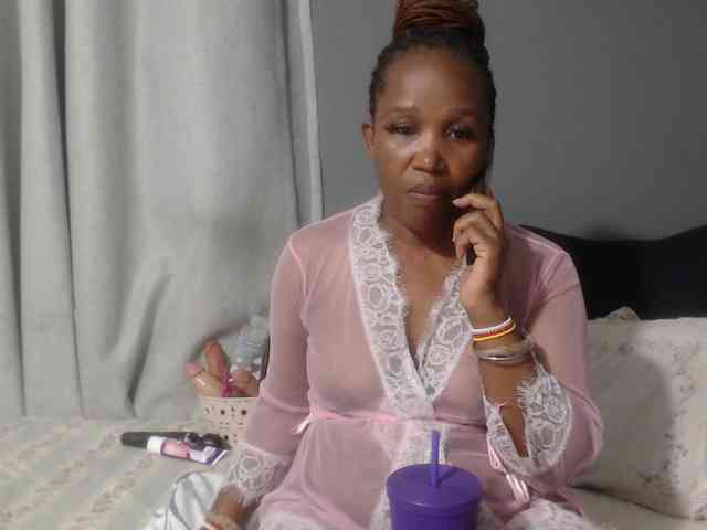 Sheila80 webcam