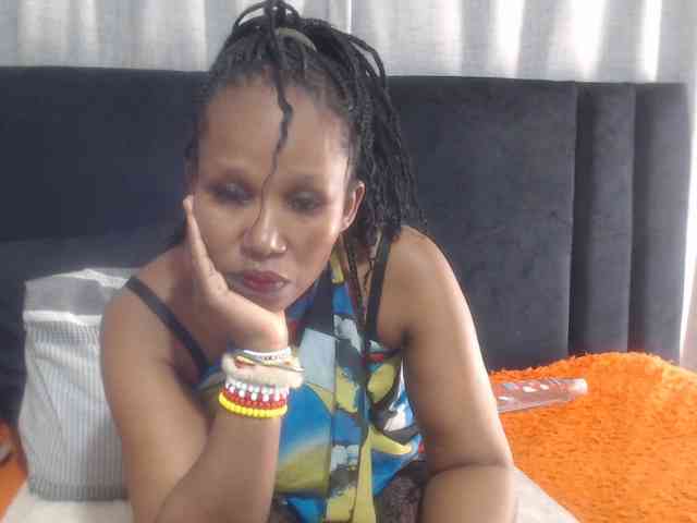 Sheila80 webcam