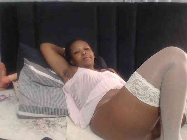 Sheila80 webcam
