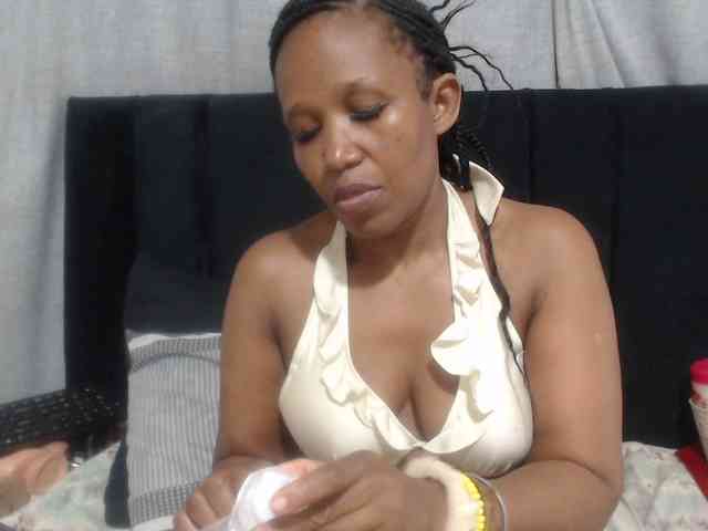 Sheila80 webcam