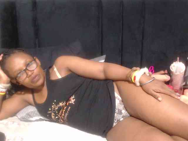 Sheila80 webcam