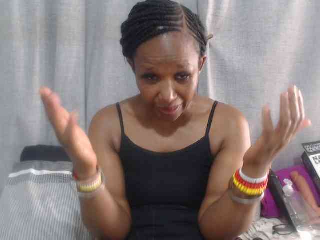 Sheila80 webcam
