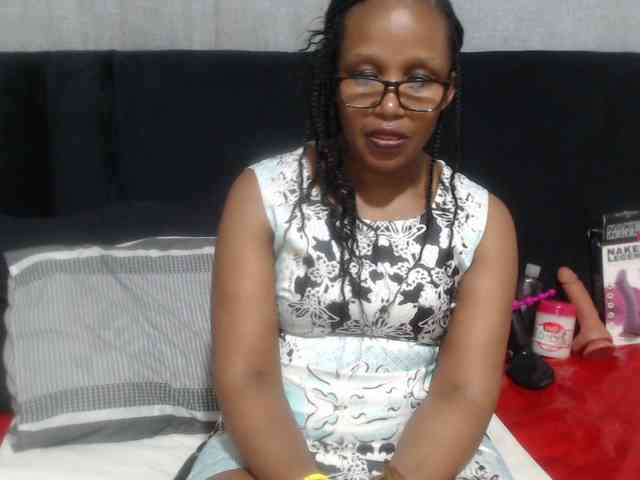 Sheila80 webcam