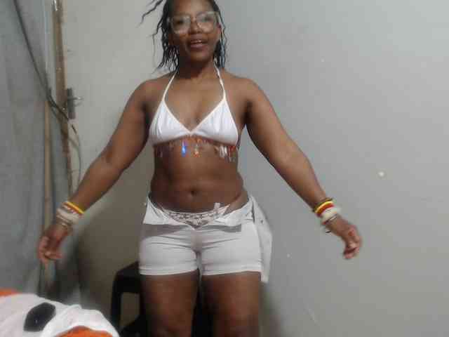 Sheila80 webcam