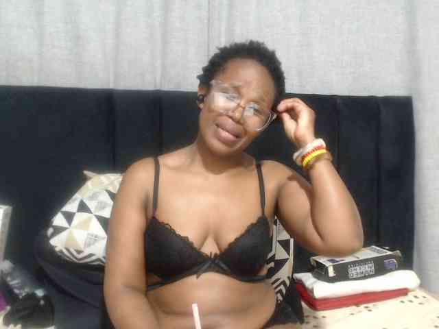 Sheila80 webcam