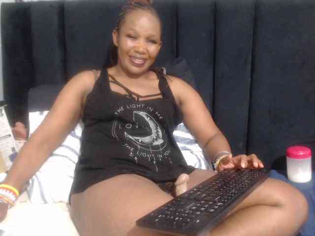 Sheila80 webcam