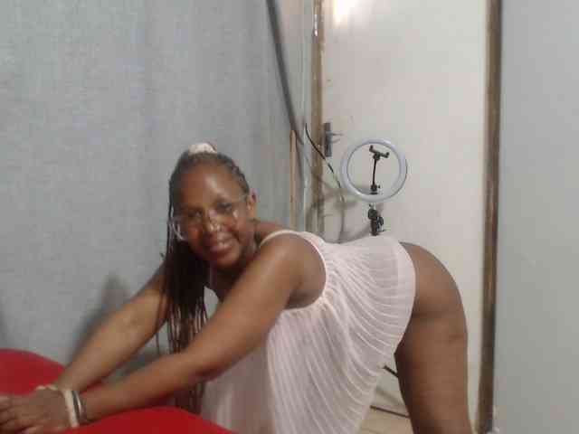 Sheila80 webcam