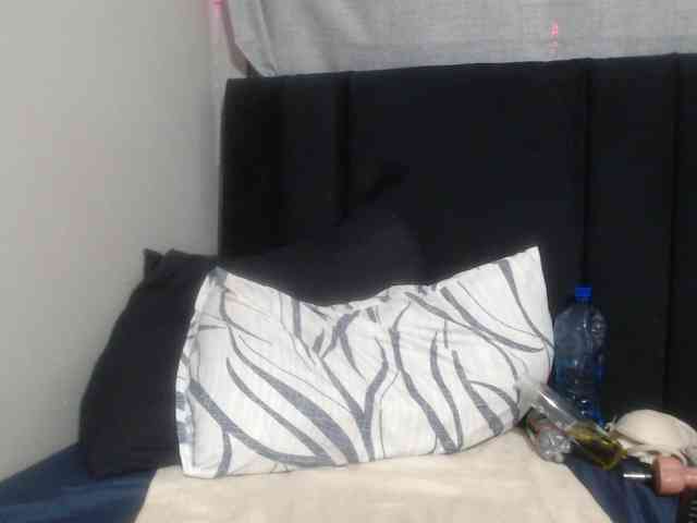Sheila80 webcam