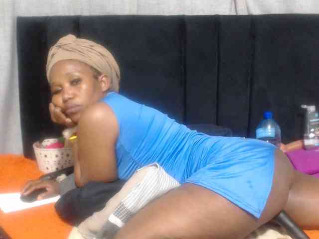 Sheila80 Live Webcam on BongaCams