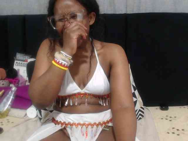 Sheila80 webcam