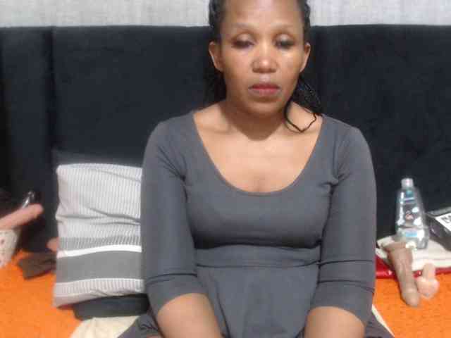 Sheila80 webcam