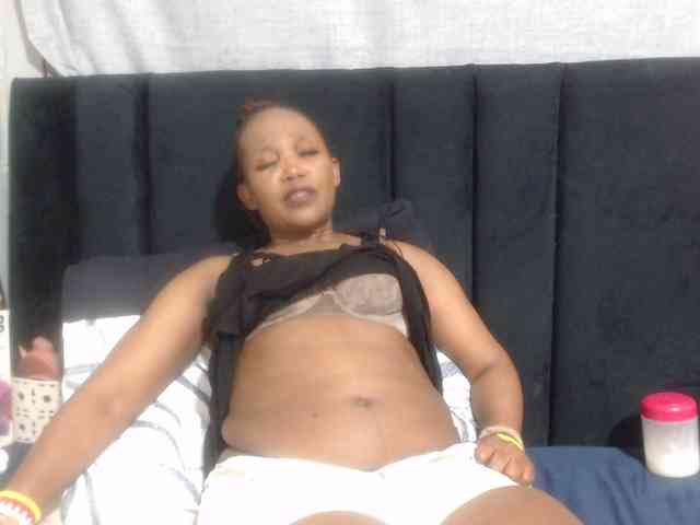 Sheila80 webcam