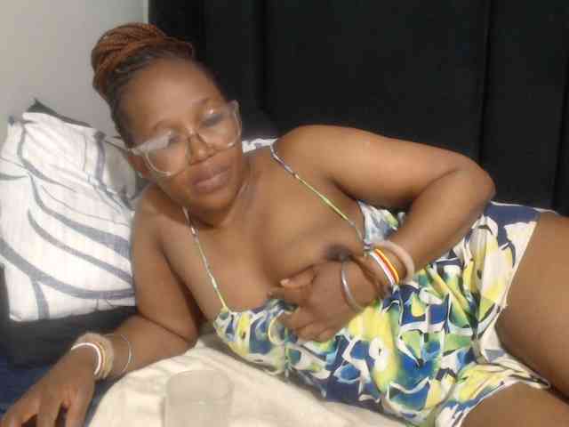 Sheila80 webcam