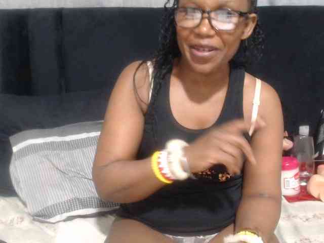 Sheila80 webcam