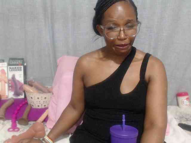 Sheila80 webcam
