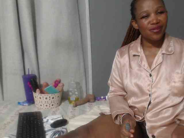Sheila80 webcam