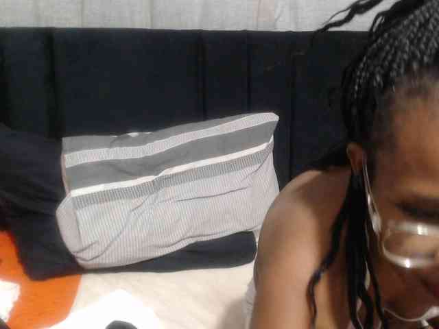 Sheila80 webcam