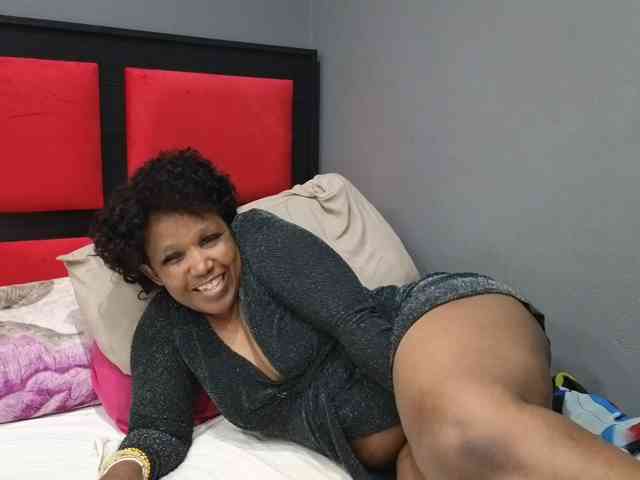 Sheila80 webcam