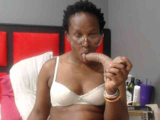 Sheila80 webcam