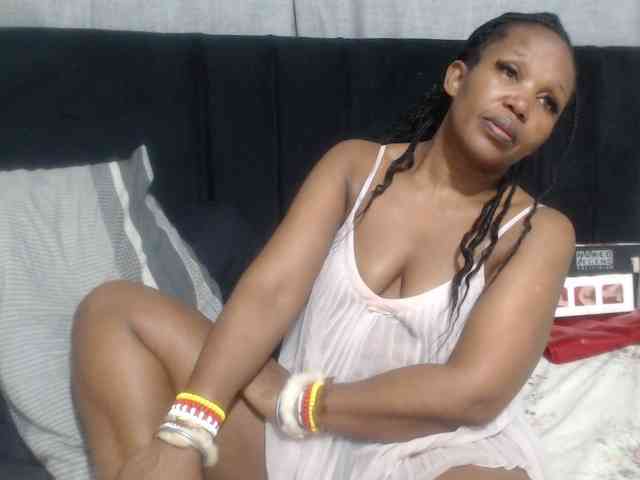 Sheila80 webcam
