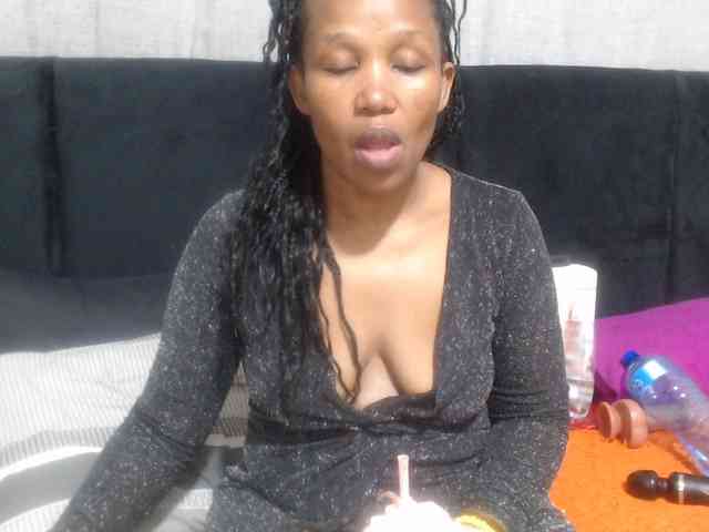 Sheila80 webcam
