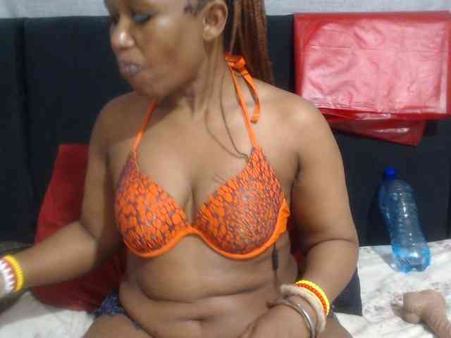 Sheila80 webcam