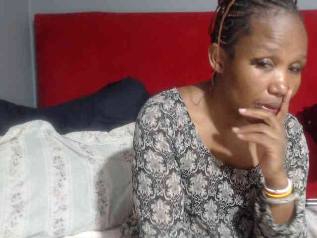 Sheila80 webcam