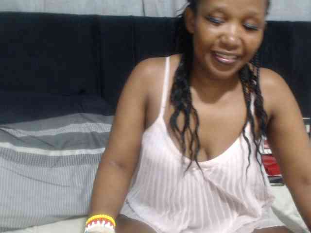 Sheila80 webcam