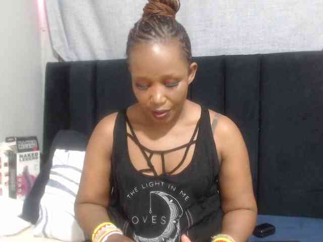 Sheila80 webcam