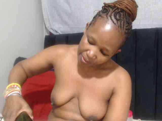 Sheila80 webcam