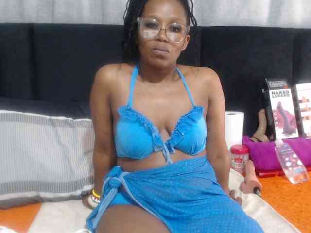 Sheila80 webcam