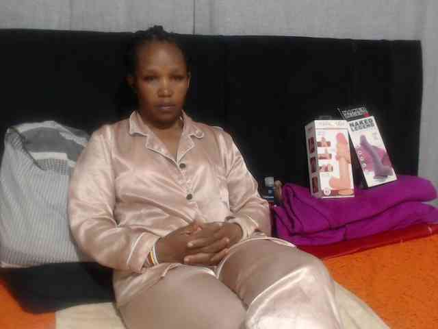 Sheila80 webcam