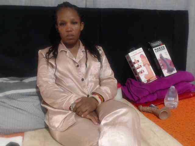 Sheila80 Live Webcam on BongaCams