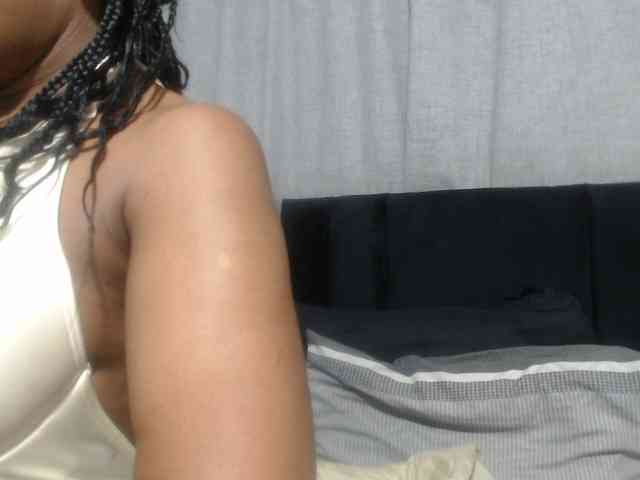 Sheila80 webcam