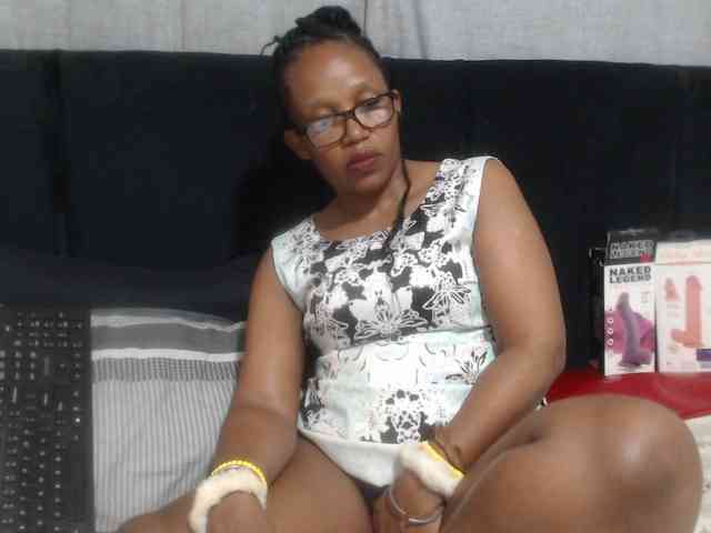 Sheila80 webcam