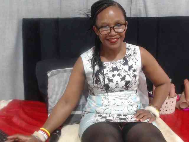 Sheila80 webcam