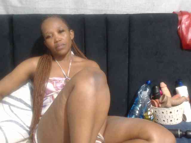 Sheila80 webcam
