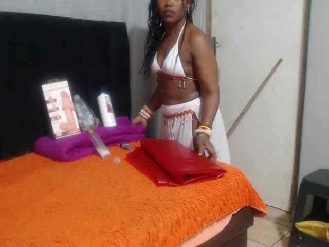 Sheila80 webcam