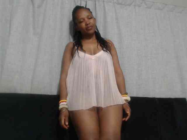 Model: Sheila80