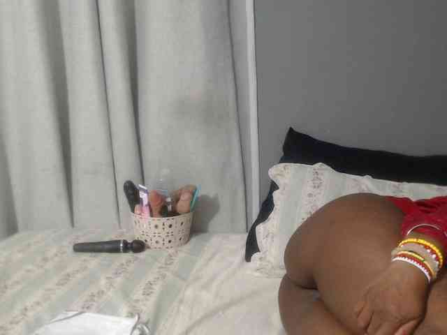 Sheila80 webcam