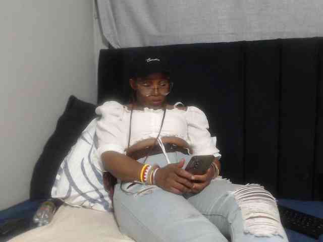 Sheila80 webcam