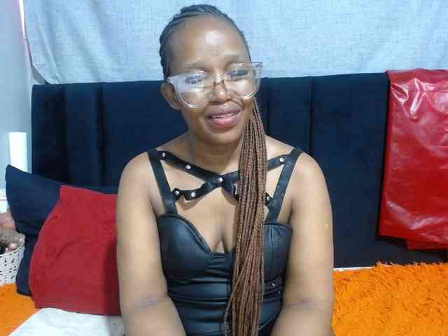 Sheila80 webcam
