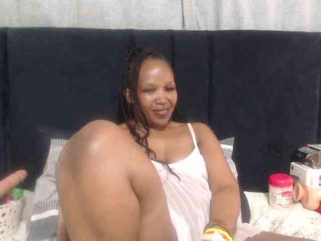 Model: Sheila80