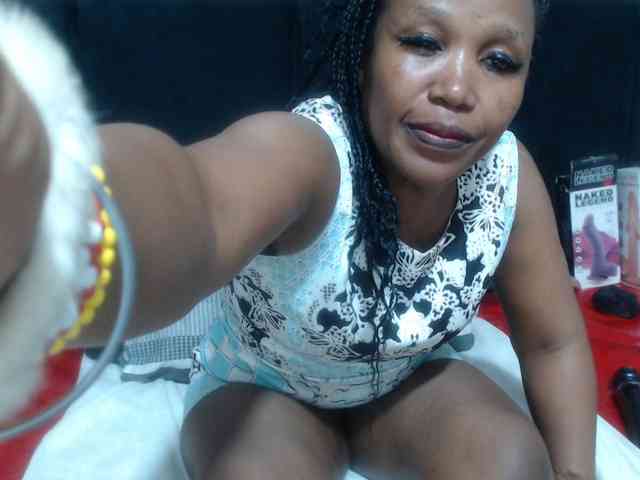 Sheila80 webcam