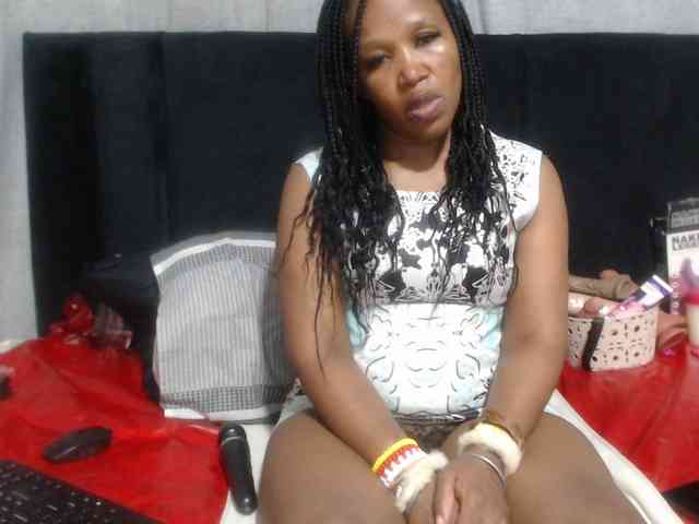 Model: Sheila80