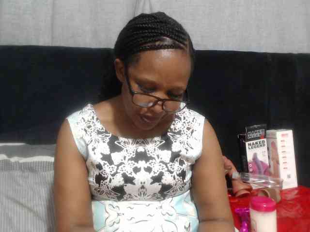Sheila80 webcam