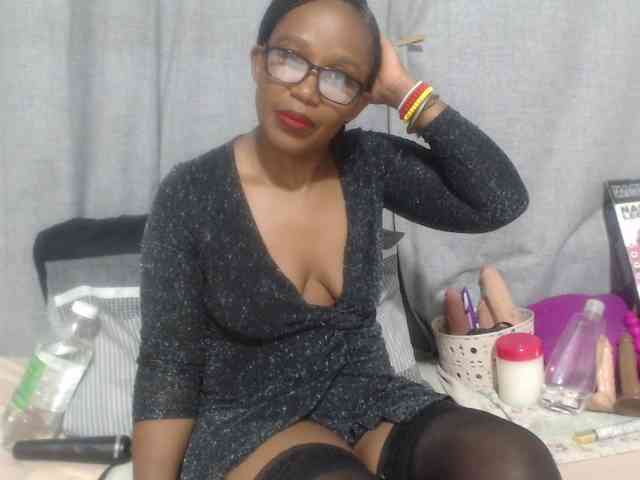 Sheila80 webcam