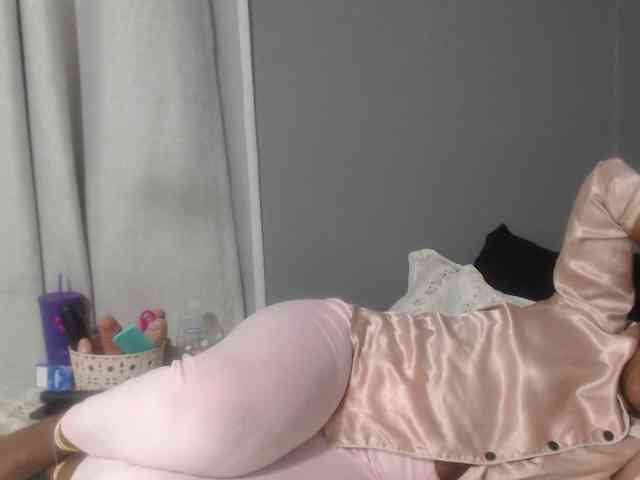 Sheila80 webcam